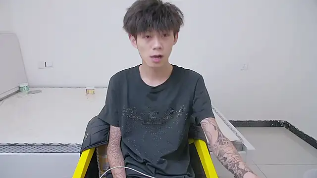 paofu-001: διαδικτυακό σόου στην κάμερα