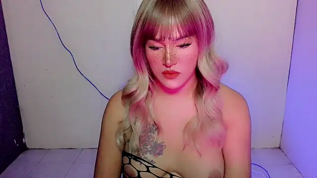 ChloeAsian: онлайн-секс-чат