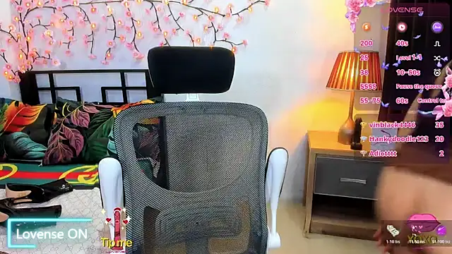 عرض كام DevineHugeSelfsuck