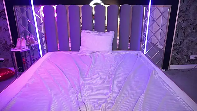 Snow_WhiteeeX: онлайн-секс-чат