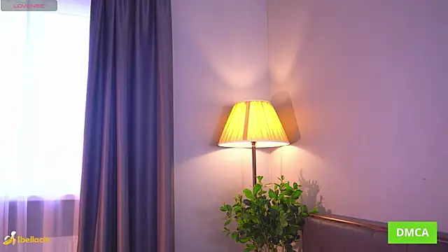 Bellacle: διαδικτυακό σόου στην κάμερα