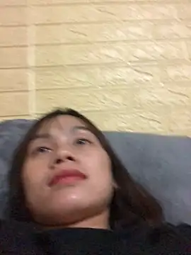 Sarahkiu: онлайн-секс-чат