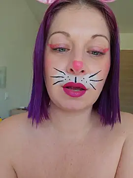 Chaudesquirt's Live XXX Chat