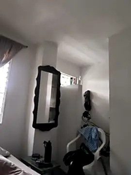 Pertunjukan Kamera Web Marianatrans01