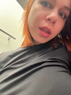 RosieSecretのライブXXXチャット