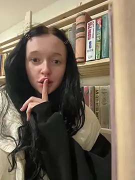 Flora_RayのライブXXXチャット