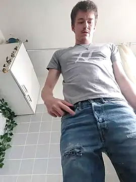 Toyjungee Adlı Modelin Canlı XXX Sohbeti