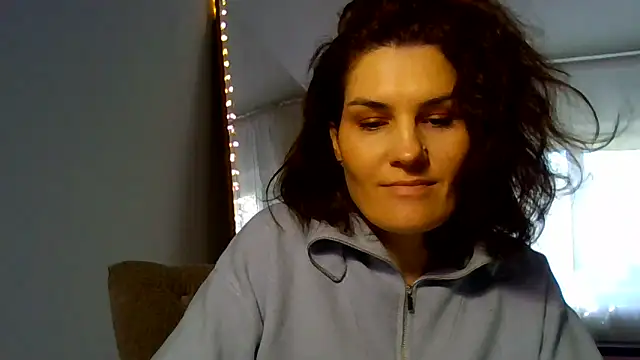 Ms-Lust1- Chat XXX in diretta