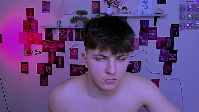 travis_wolf_ Live XXX-chat