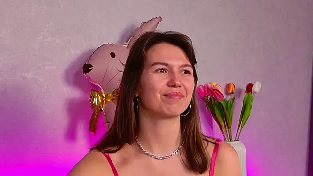 EllaCanny – Kamerová šou