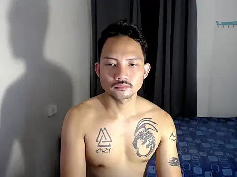 Thefriskyasian Pertunjukan Webcam