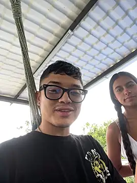 Chat XXX ao vivo de SAMY_AND_ARI