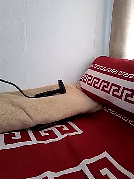 ClonicKaaba 现场XXX聊天