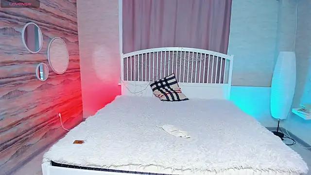 Pokazy przed kamerką – AminaRuthers