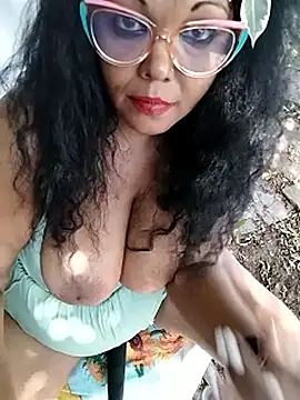 Chat +18 de hemilynthomas2467 ao vivo