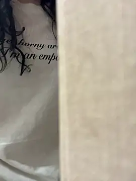 Flora_Ray's Live XXX Chat