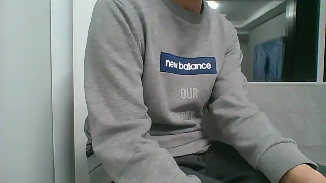 nole_china7: διαδικτυακό σόου στην κάμερα