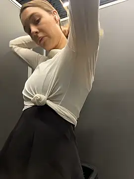 SashaCatt Live XXX Chat