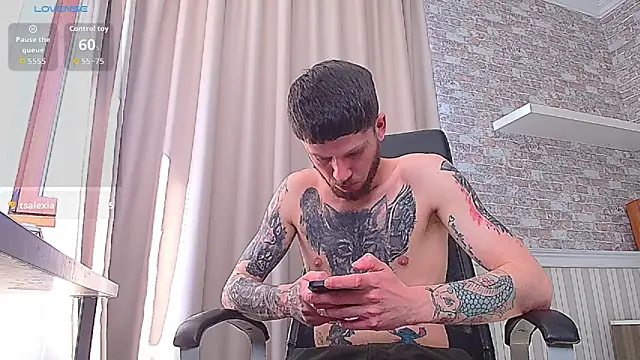 Chat XXX en directo de JonahShaw