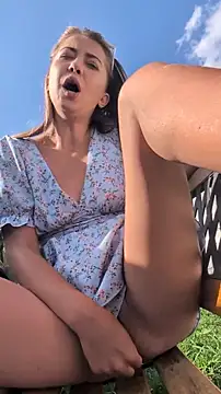 Show modela Risky_girl23_ na web-kameri