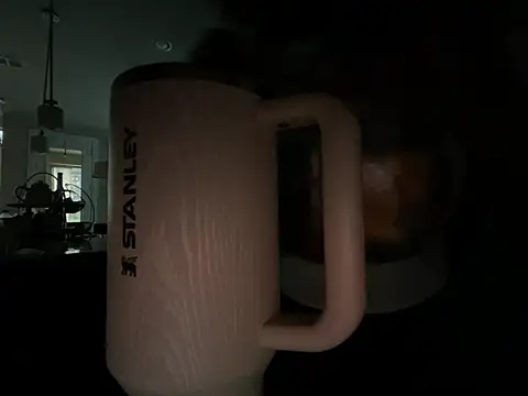 Pokazy przed kamerką – wynterheat