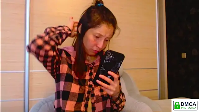 Sophi_Cute Live XXX Chat