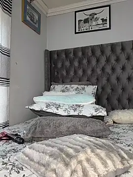 Thasha8 Live XXX Chat