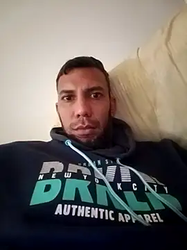 UnreadyChutzpa's Webcam Show