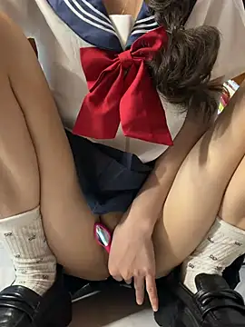 XXX chat uživo modela Fire-18