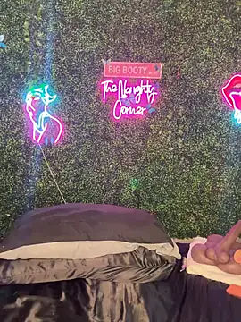 RenaThickAss 网络视讯表演