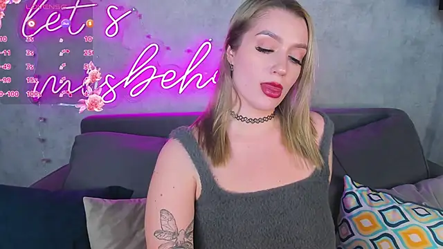 Viickie_Nelsson Live XXX-chat