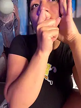 Chat +18 de Im_Little ao vivo