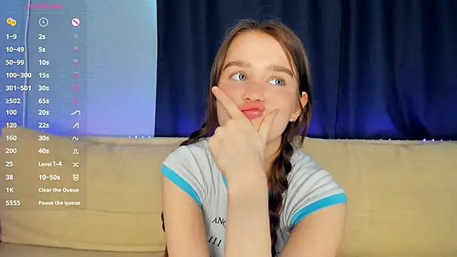 แชท XXX สดของ lovelyalivia