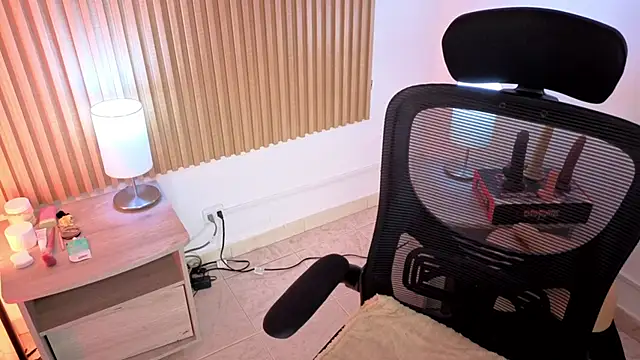 Chat +18 de MarianL0ve ao vivo