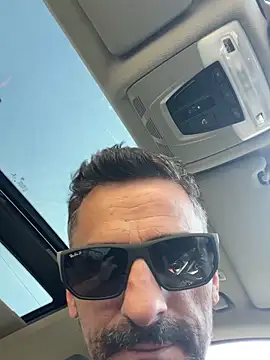 Show modela amydamarw na web-kameri