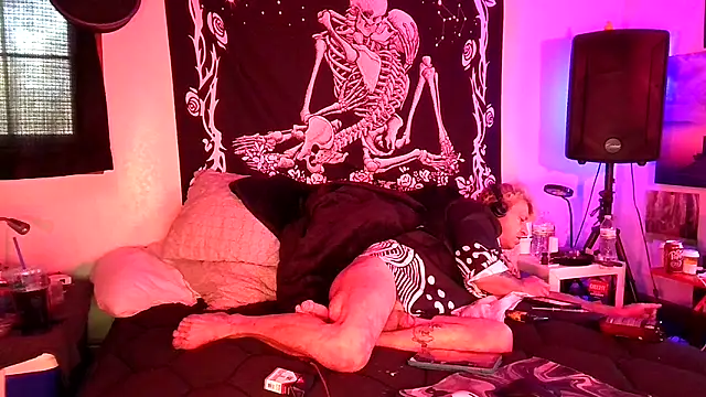 Show de whitehole4bbc252 na webcam