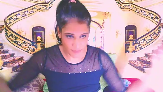 IndianSexcSmyle's Live XXX Chat