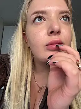 OdriOlsens' Live XXX Chat