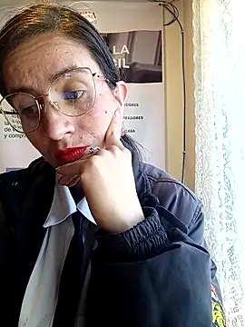 Valentina--1's Live XXX Chat