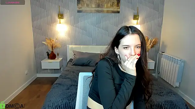 elise_robbie's Live XXX Chat