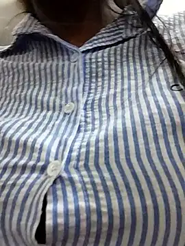 Laxmi_89 – Live XXX-chat