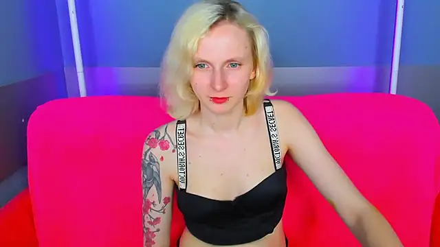 LikiLips' Live XXX Chat