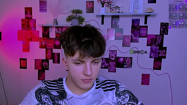 Онлайн чат XXX travis_wolf_