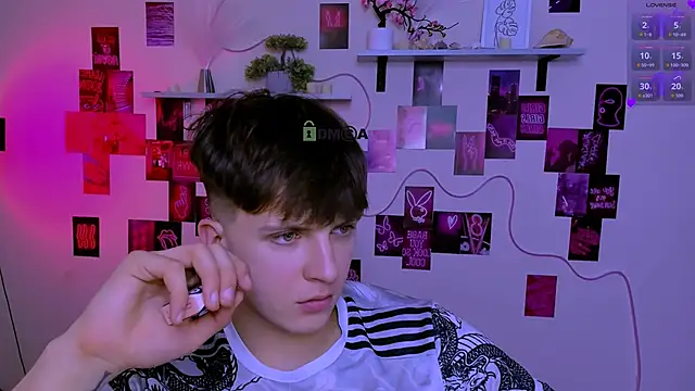 Chat XXX Live travis_wolf_