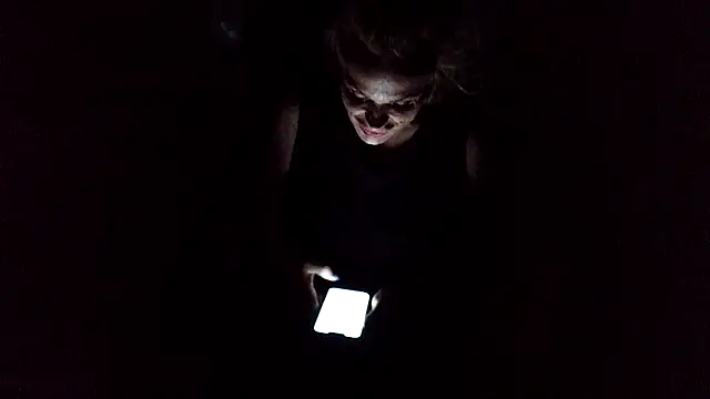 StarinThecloudz élő XXX-chatje