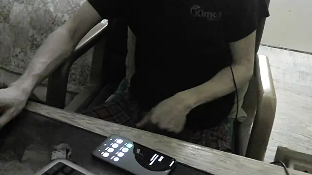 Show modela FiSTALiTY na web-kameri