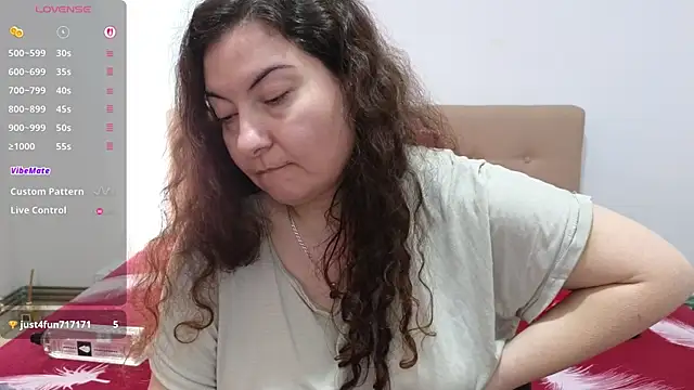 SpoilHerThickのライブXXXチャット