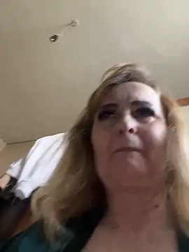 Chatroom XXX en direct de Irina2909@xh