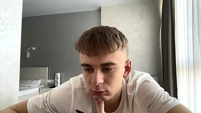 SoloFury Live XXX-Chat