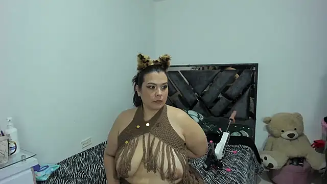 martina_foxy_ Adlı Modelin Canlı XXX Sohbeti